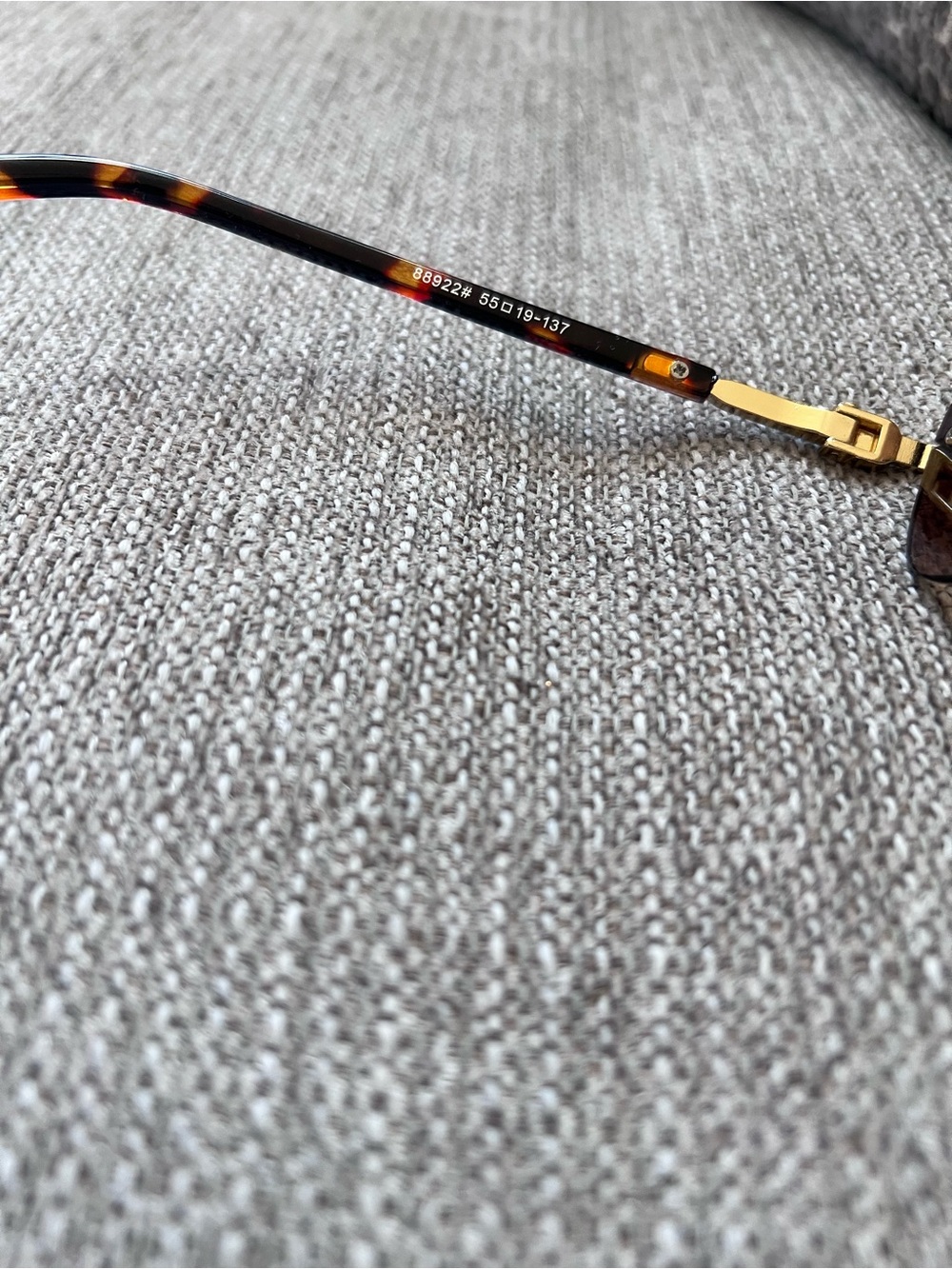 Gucci Rimless Brown Gradient Sunglasses with Gold Hardware - Picture 6 of 7
